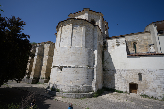 Cabecera con la capilla mayor de la iglesia del monasterio de la Espina